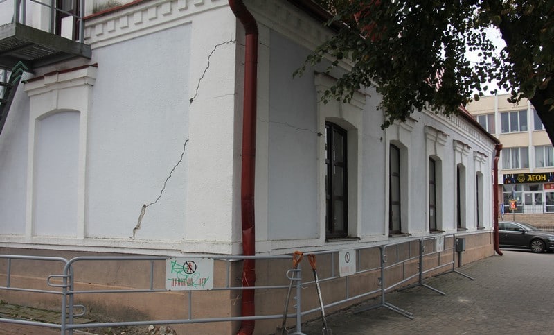 Здание Шахматного клуба со столетней историей в Пинске внесли в список на продажу