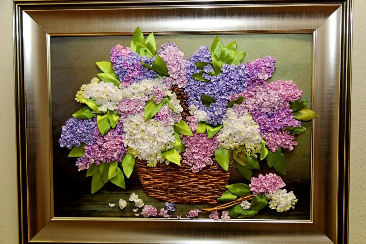 Выставка «Вальс цветов» открылась в Бобруйске