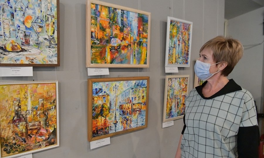 В Витебске открылась выставка живописи медика Василия Кукушкина