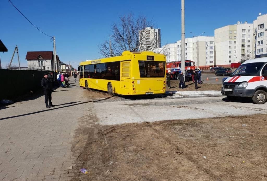 В Бобруйске водитель автобуса умер за рулём