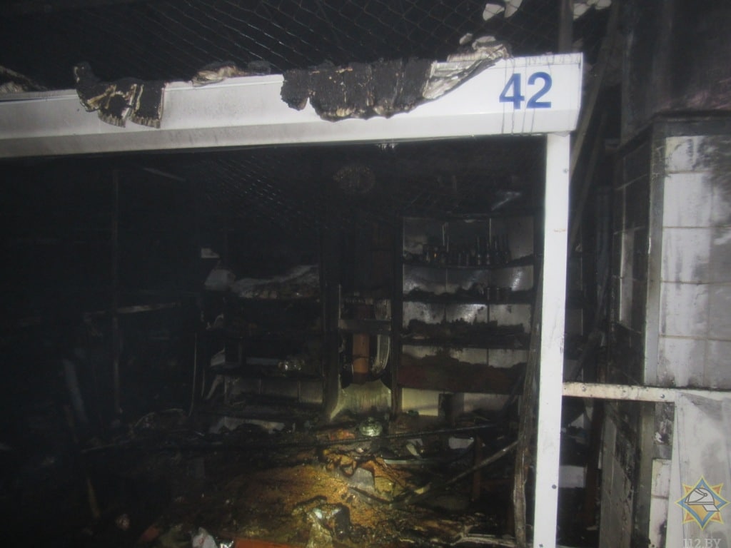 Ночью на рынке в Новополоцке произошел пожар