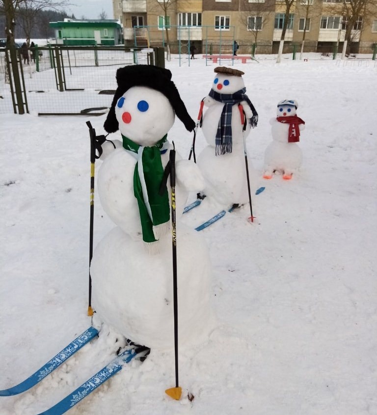 В Сморгони определили самого доброго снеговика