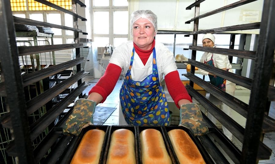 В Новолукомле наладили производство хлеба и новых мучных изделий