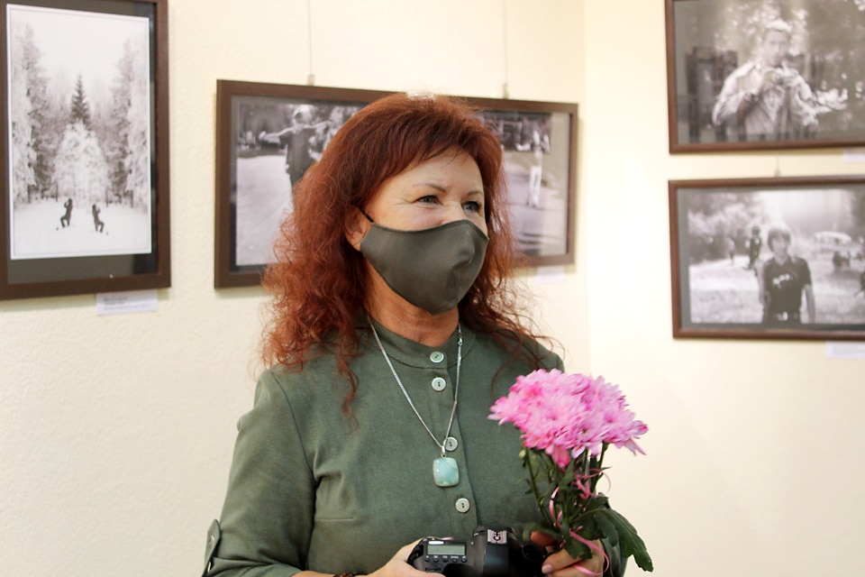 В Могилеве открылась выставка «В объективе – фотограф»