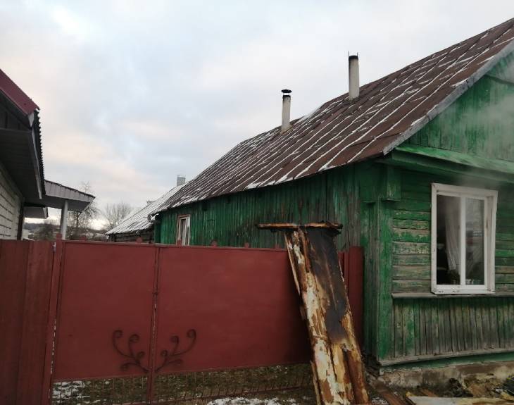 Протопила печь и ушла на работу - пожар в Воложинском районе