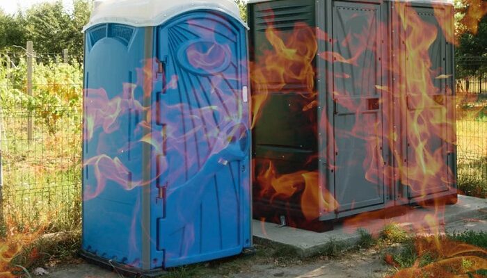 В Бресте подожгли общественный туалет
