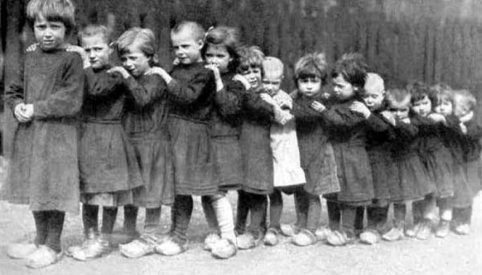дети в концлагере