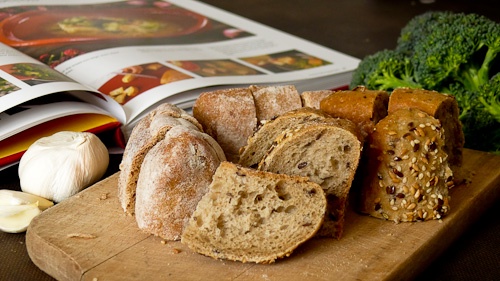 Что сделать с черствым хлебом – варианты использования черствого хлеба