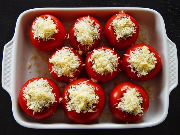 Готовим помидоры фаршированные сыром – рецепт с фото и описанием