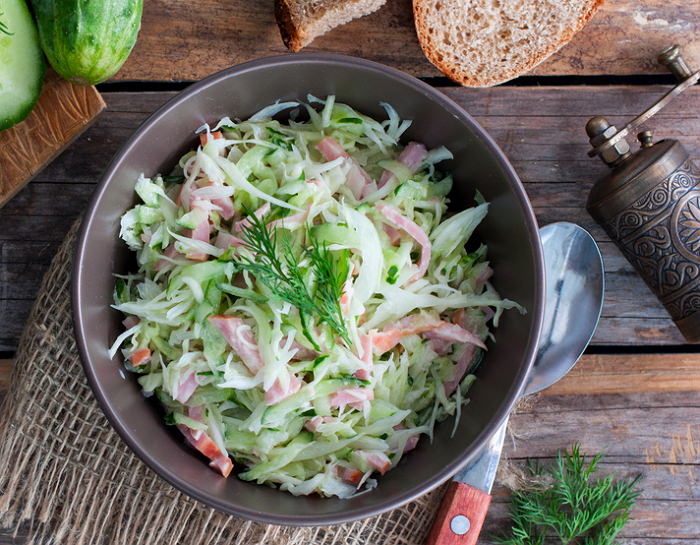 Рецепты салатов для ленивых – быстро и с минимальным набором ингредиентов