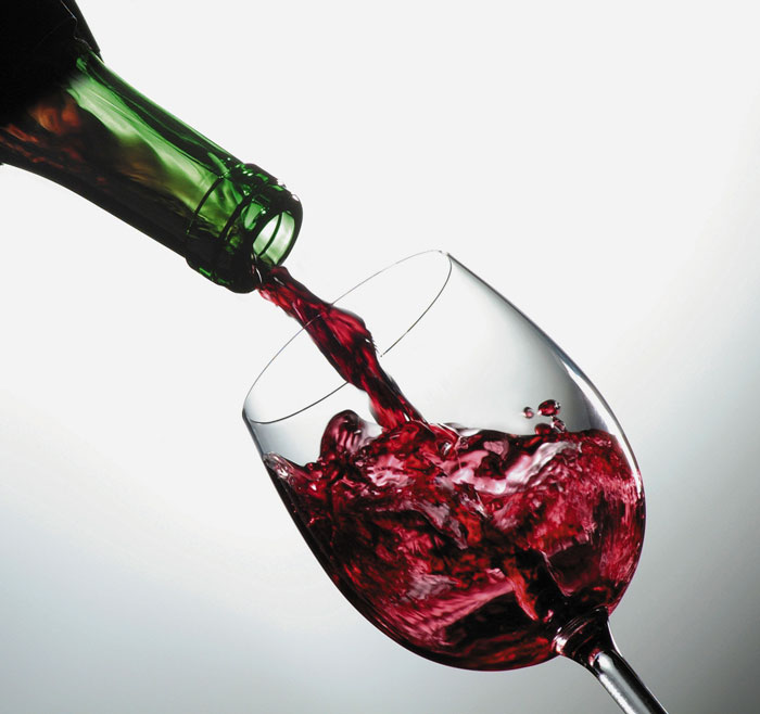 Вопрос-ответ: как сделать вино из водки? Делаем вкусную настойку в домашних условиях