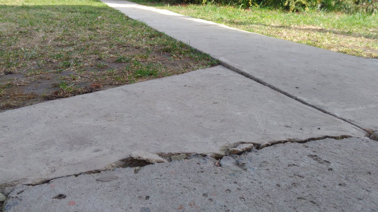 Старая бетонная дорожка – как обновить? Ответы экспертов на частые вопросы