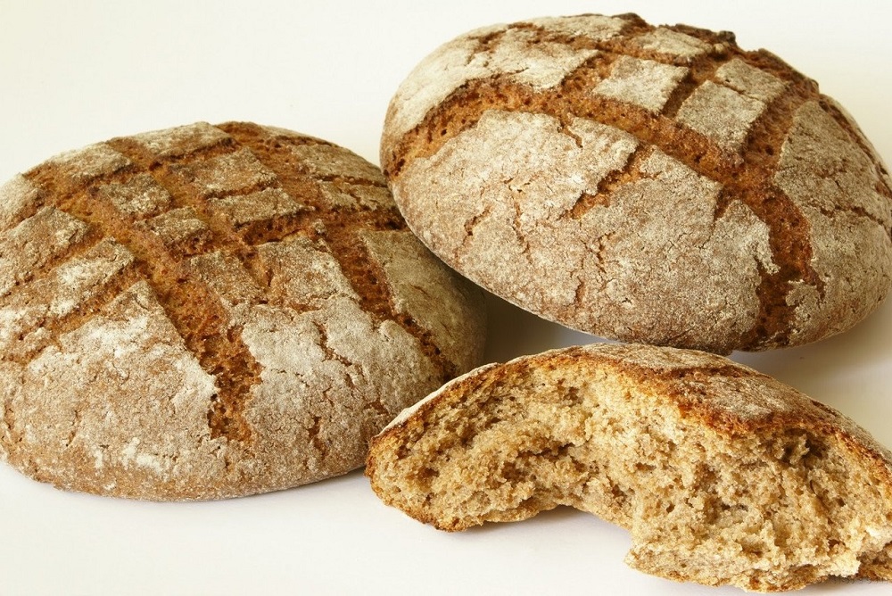 Что делать с чёрствым хлебом, чтобы не выбрасывать ценный продукт? Обзор лучших идей